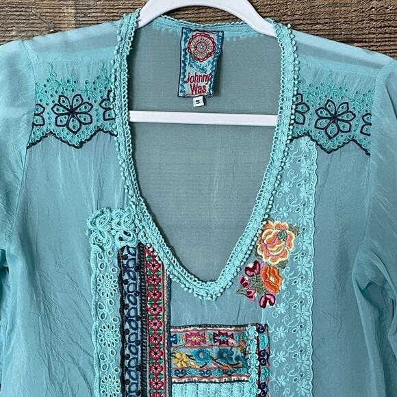 Johnny Was Sheer Tunic Top Aqua Blue Embroidered Eyelet Crop Sleeve SZ Small - Picture 2 of 10